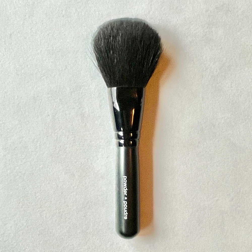 🆕 SEPHORA Mini Powder Brush - Picture 2 of 3
